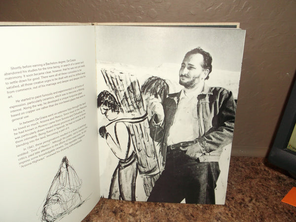 The World of De Grazia: An Artist of the American Southwest Harry Redl; Buck Saunders and Gary Avey - Wide World Maps & MORE!