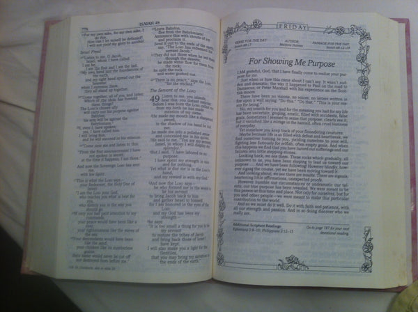 NIV Womens Devotional Bible Martha Manikas-Foster - Wide World Maps & MORE!